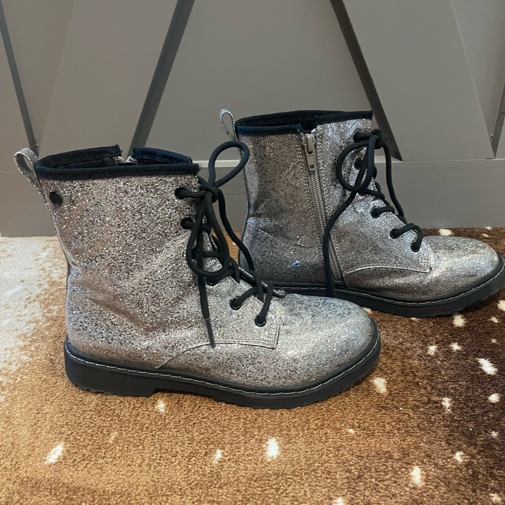 Chloe Glittery Silver Kids Boots